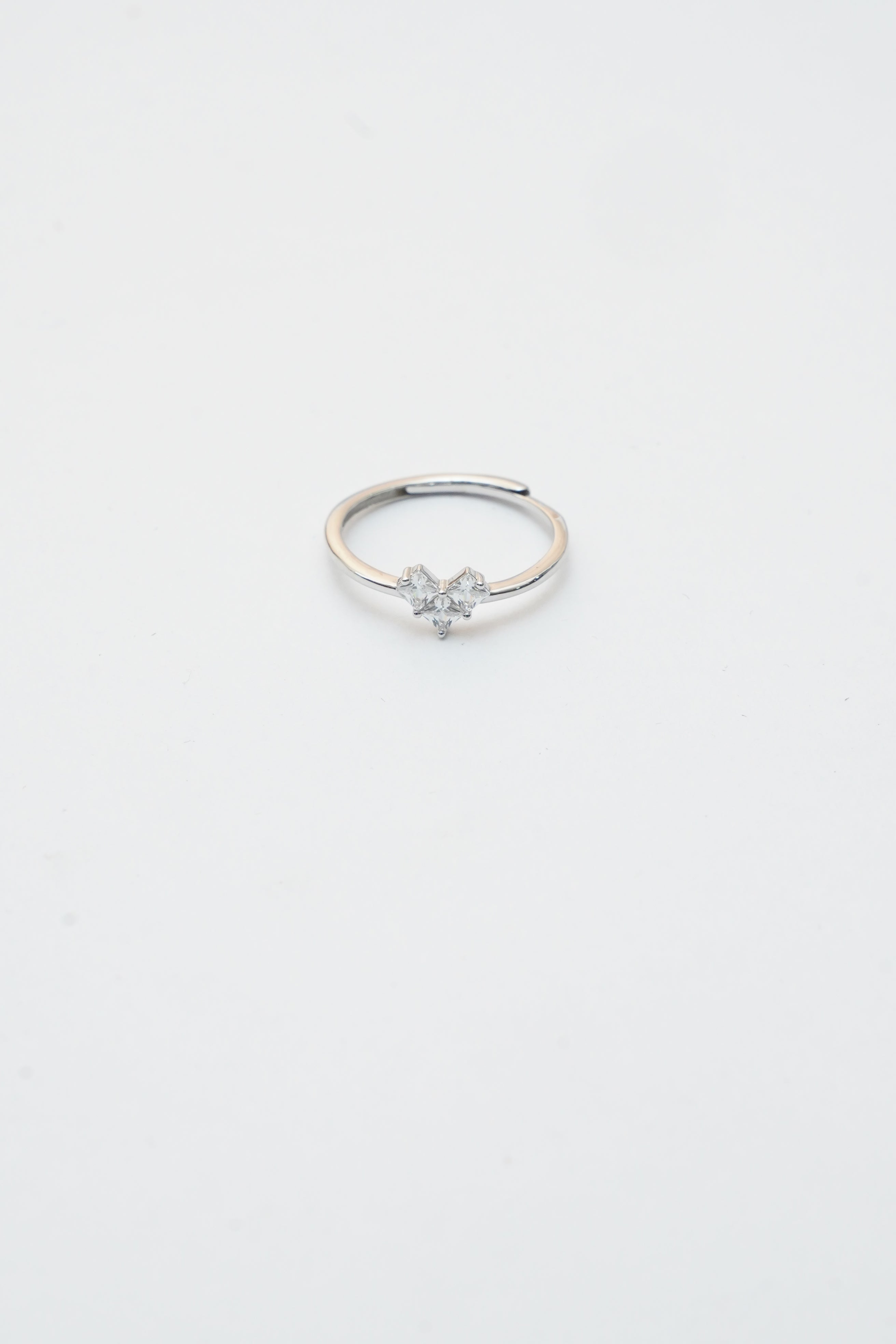 PURE 925 SILVER HEART STYLE RING