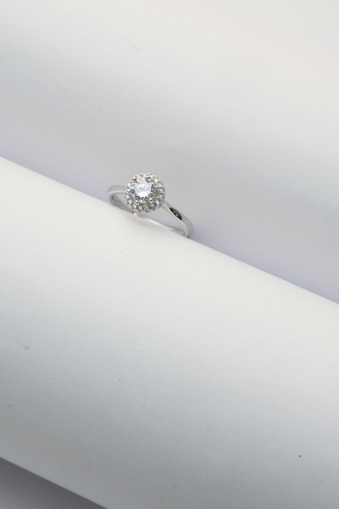 SILVER SOLITAIRE RING