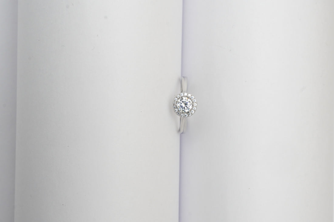 SILVER SOLITAIRE RING