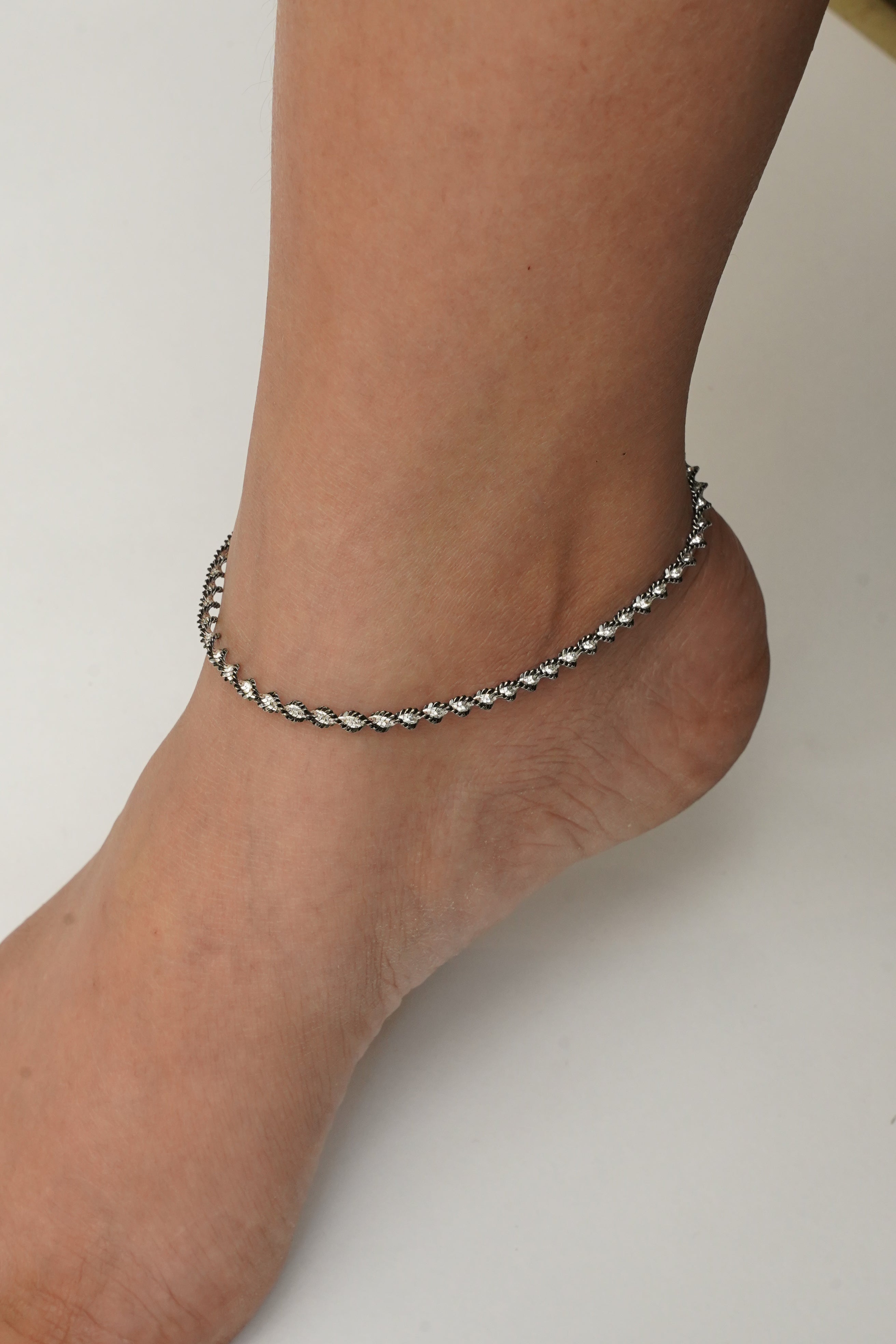 "शुद्ध चाँदी" TWISTED - EYE ANKLET