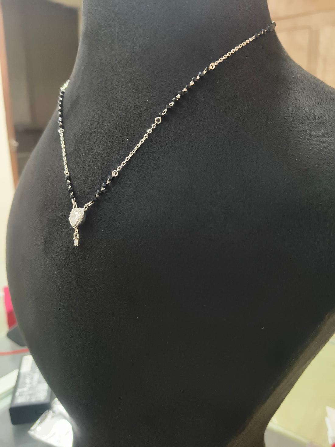 "शुद्ध चाँदी" Heart Drop Mangalsutra 2.0