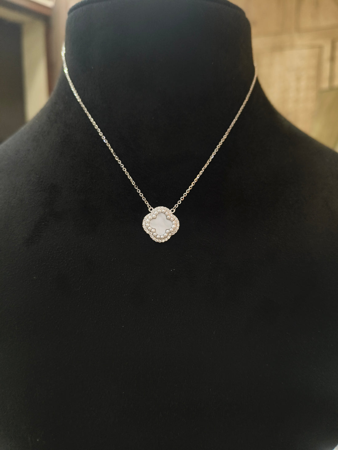 "शुद्ध चाँदी" VanCleef MOP Silver Chain Pendant