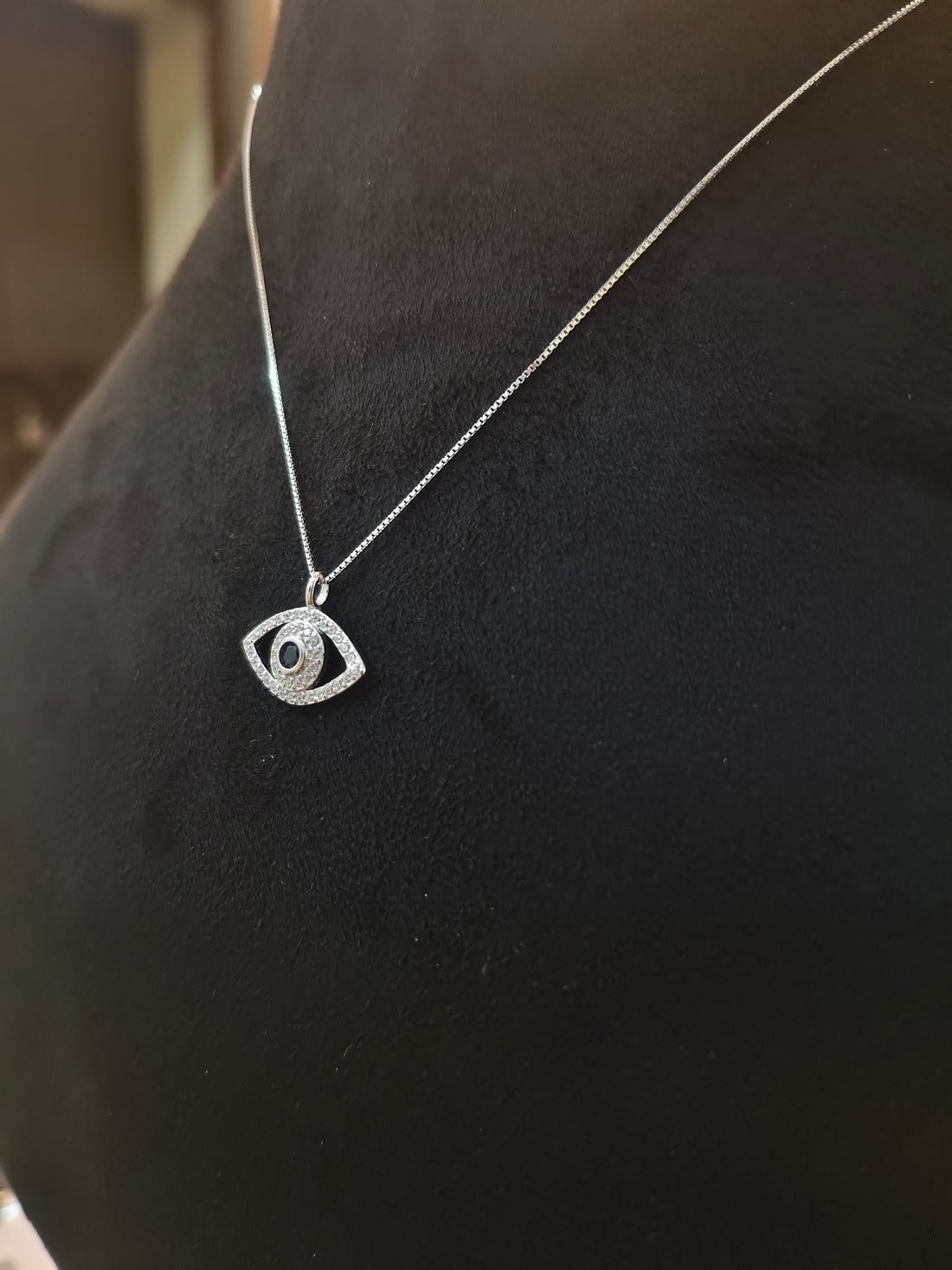 "शुद्ध चाँदी" Italian Evil Eye Chain Pendant