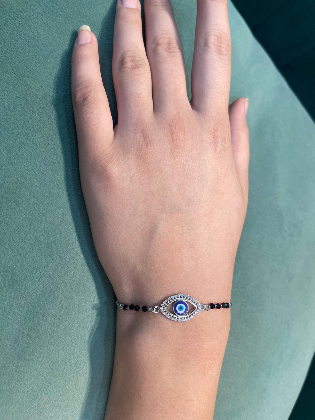 "शुद्ध चाँदी" Evil Eye Hand Mangalsutra
